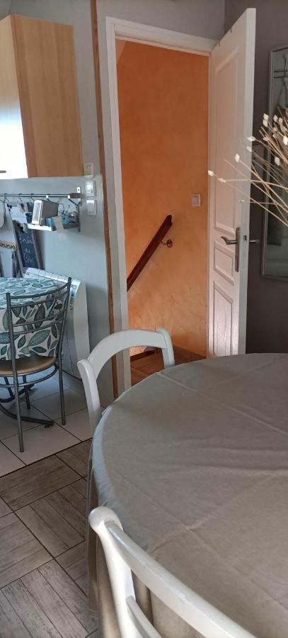 Le Cosy Lägenhet Lanvallay Exteriör bild