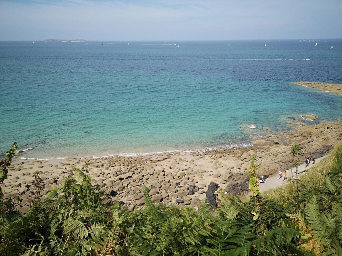 Le Cosy Lägenhet Lanvallay Exteriör bild