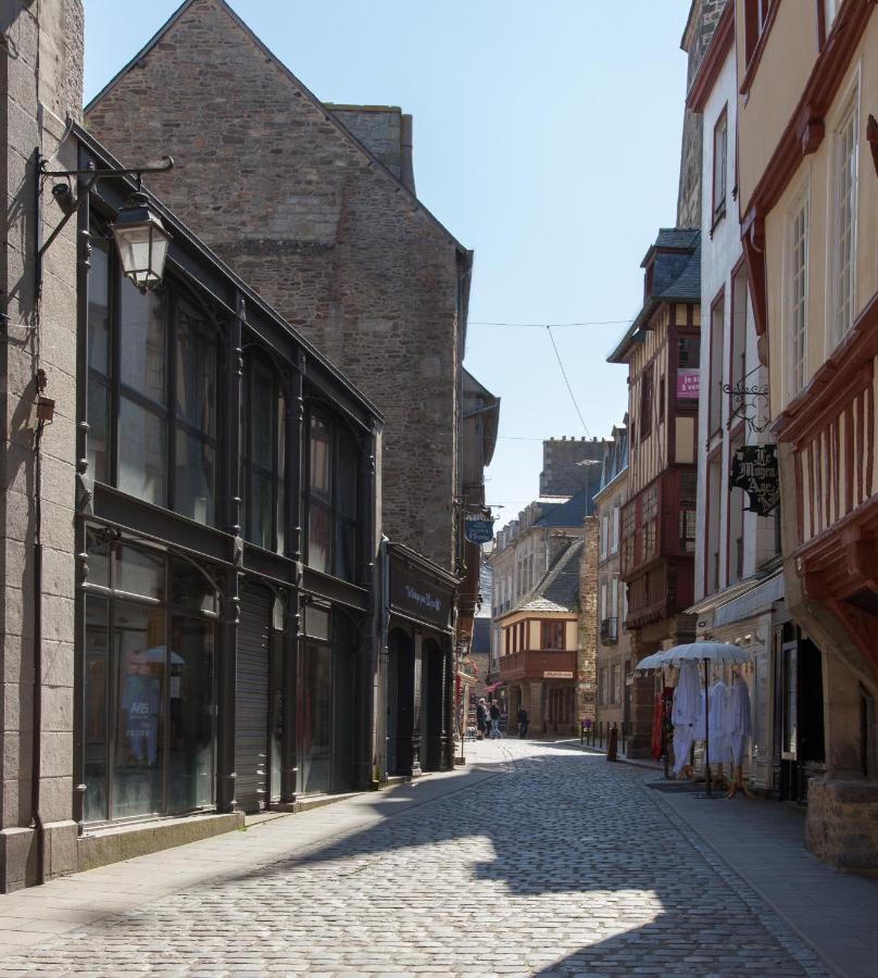 Le Cosy Lägenhet Lanvallay Exteriör bild